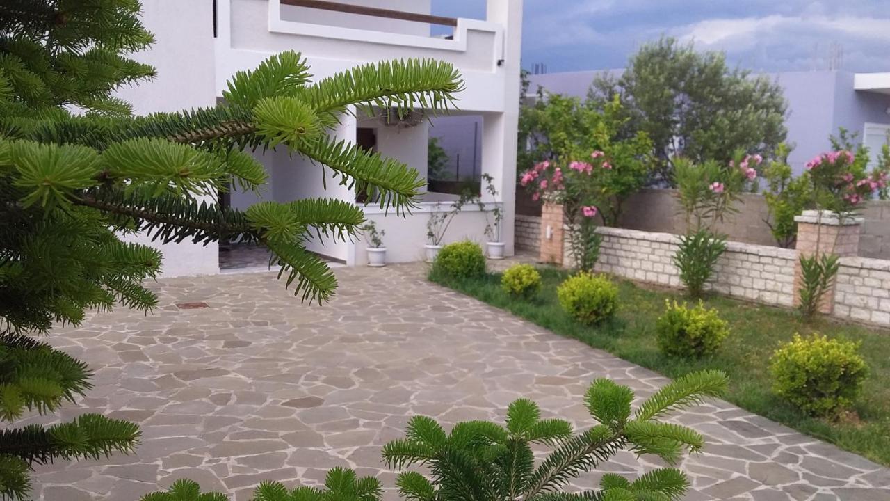 Mihal Suites Saranda Kültér fotó