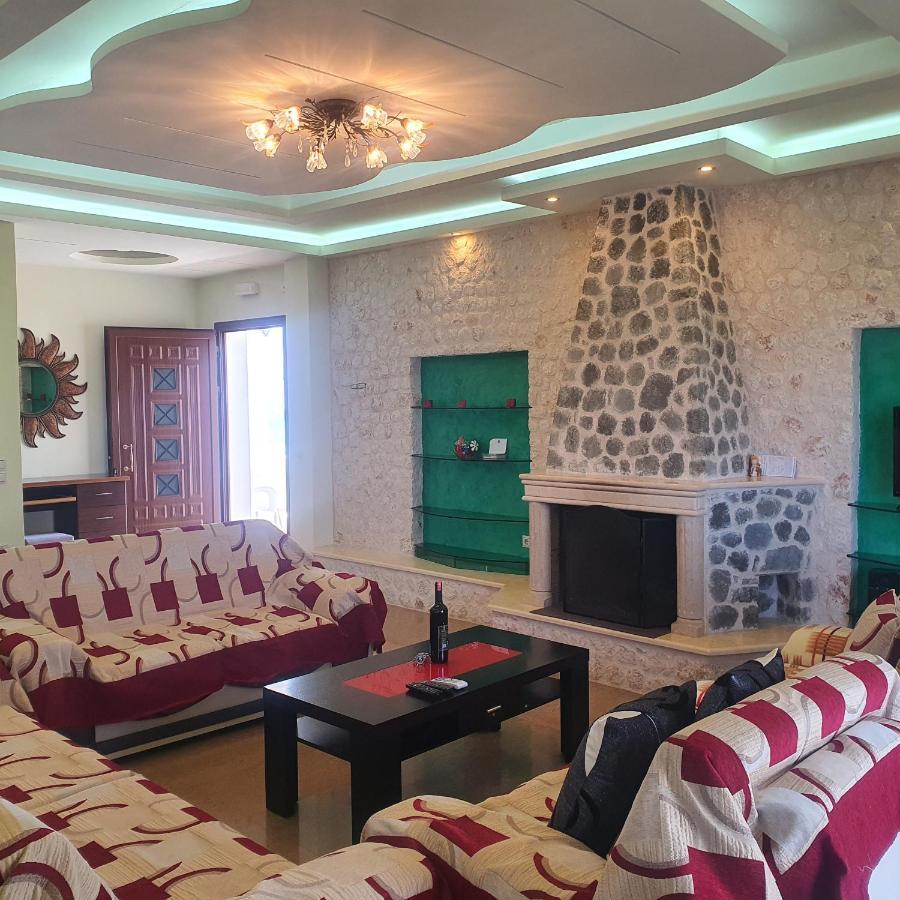 Mihal Suites Saranda Kültér fotó