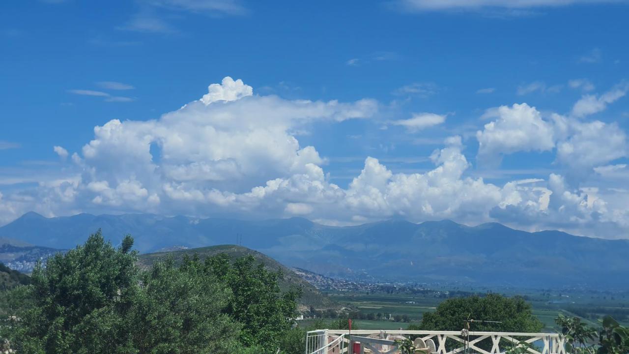 Mihal Suites Saranda Kültér fotó