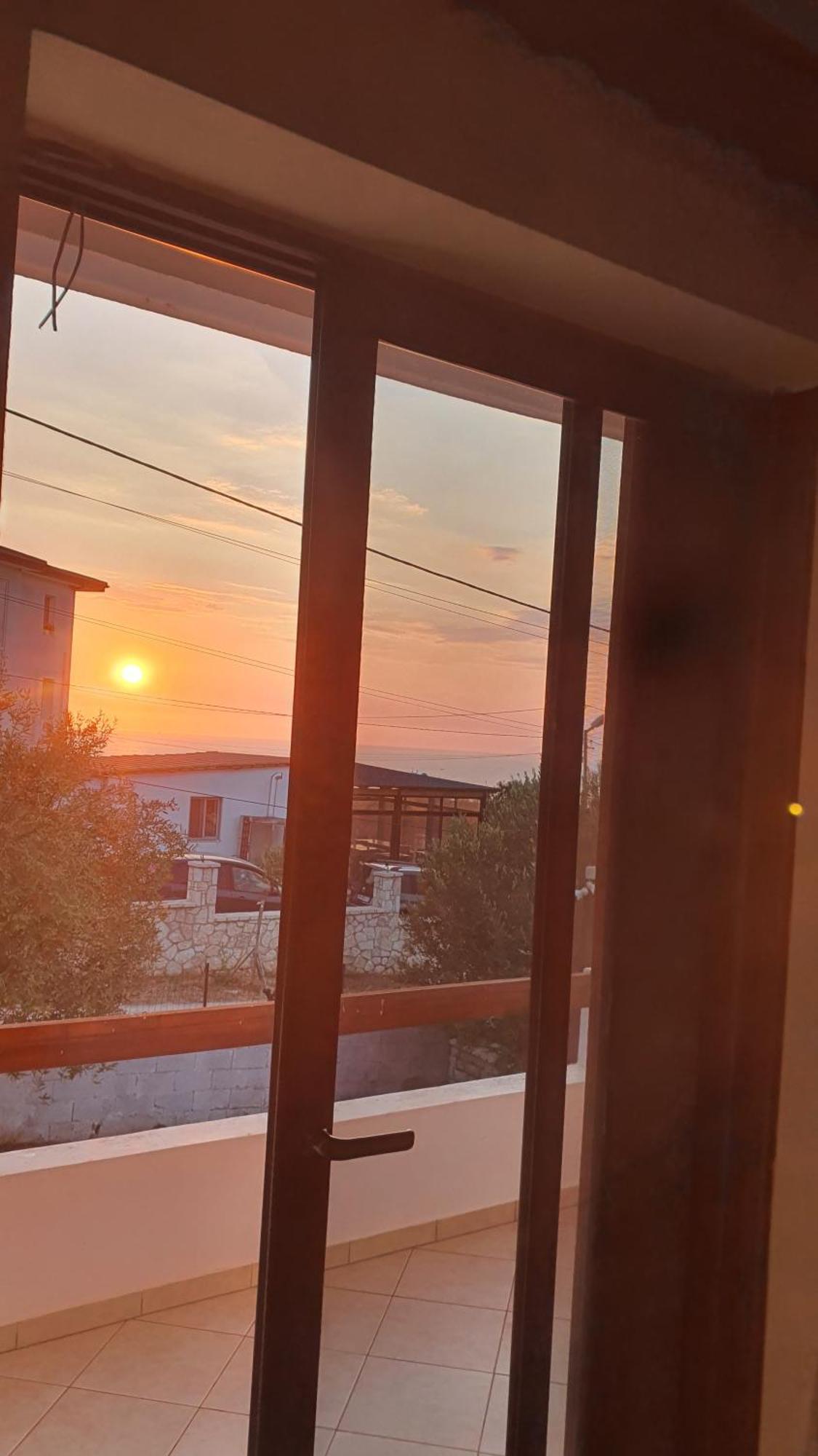 Mihal Suites Saranda Kültér fotó